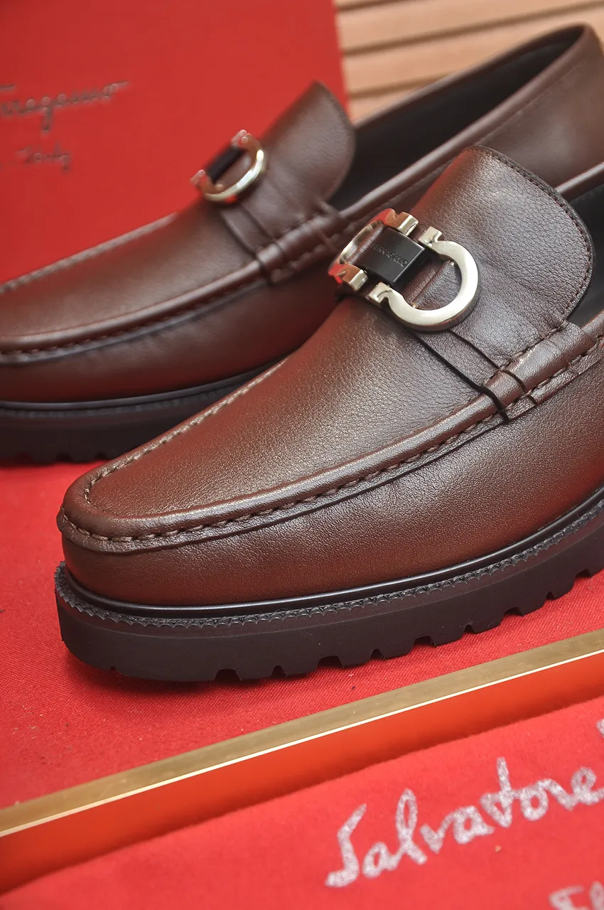 Men's Men's Shoes💰560💶[[HERMES]] (High-end Niuli) New 🍀 HERMES - top version of Ferragamo's classic casual leather shoes! Made of imported original cowhide, the inner top layer is comfortable cowhide lining! Original wear-resistant rubber outsole! High quality products! Code number 38-45 (45 customized)